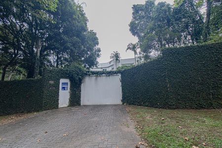 Casa para alugar com 643m², 3 quartos e 3 vagasFachada
