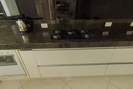 Casa para alugar com 643m², 3 quartos e 3 vagasCozinha