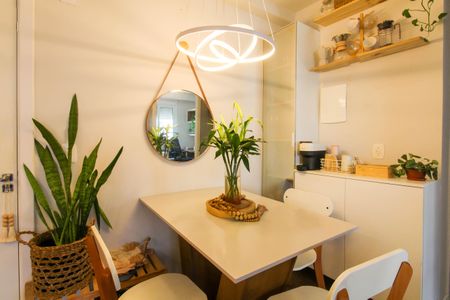 Sala de apartamento à venda com 2 quartos, 53m² em Centro, Canoas