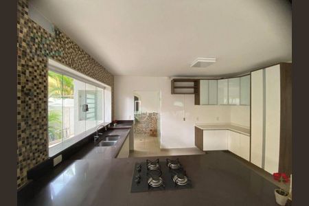 Casa à venda com 560m², 3 quartos e 4 vagas