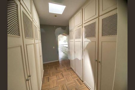 Casa à venda com 560m², 3 quartos e 4 vagas