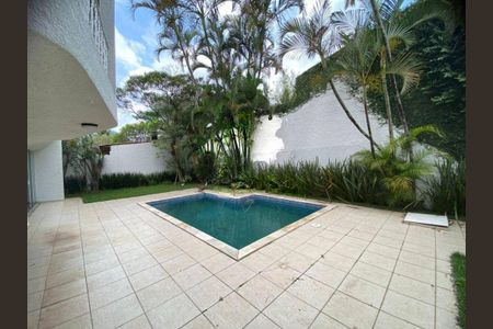 Casa à venda com 560m², 3 quartos e 4 vagas