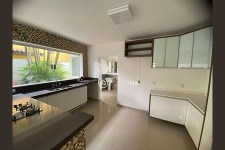 Casa à venda com 560m², 3 quartos e 4 vagas