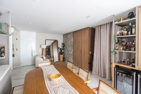 Apartamento à venda com 123m², 2 quartos e 2 vagasSala