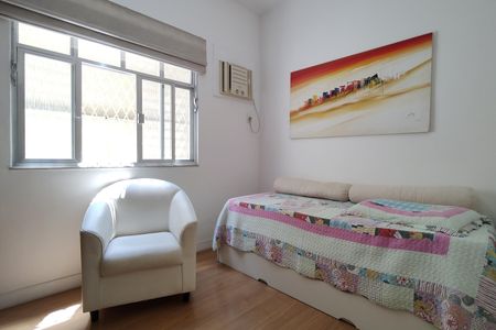 Casa de condomínio à venda com 319m², 4 quartos e 2 vagasQuarto 2