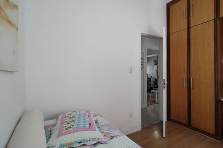 Casa de condomínio à venda com 319m², 4 quartos e 2 vagasQuarto 2