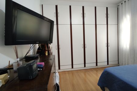 Casa de condomínio à venda com 319m², 4 quartos e 2 vagasSuíte