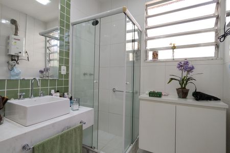 Casa de condomínio à venda com 319m², 4 quartos e 2 vagasBanheiro da Suíte