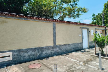 Casa de condomínio à venda com 319m², 4 quartos e 2 vagasFachada