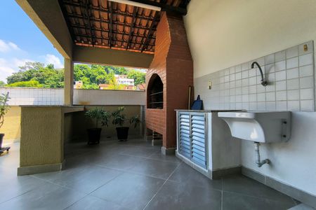 Casa de condomínio à venda com 319m², 4 quartos e 2 vagasChurrasqueira