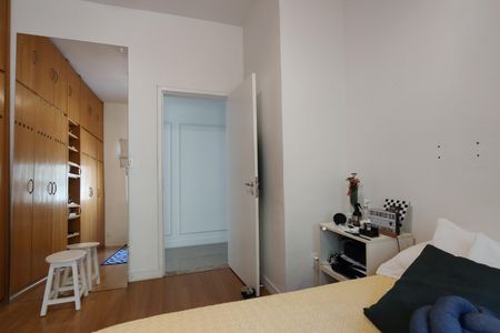 Casa de condomínio à venda com 319m², 4 quartos e 2 vagasQuarto 3 