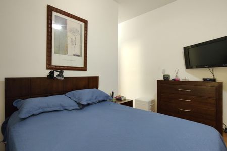 Casa de condomínio à venda com 319m², 4 quartos e 2 vagasSuíte