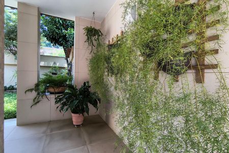 Casa de condomínio à venda com 319m², 4 quartos e 2 vagasVaranda