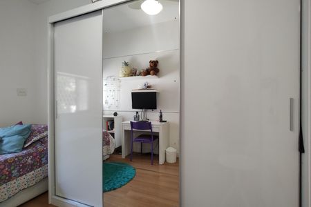 Casa de condomínio à venda com 319m², 4 quartos e 2 vagasQuarto 1