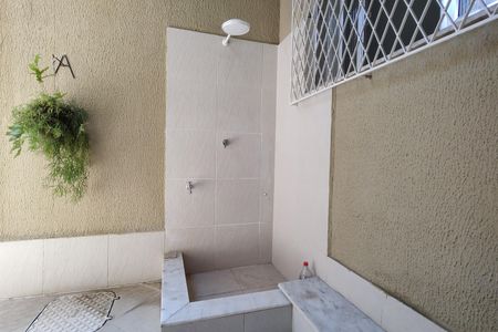 Casa de condomínio à venda com 319m², 4 quartos e 2 vagasQuintal