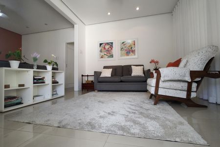 Sala de casa de condomínio à venda com 4 quartos, 319m² em Anil, Rio de Janeiro