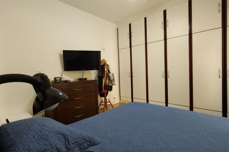 Casa de condomínio à venda com 319m², 4 quartos e 2 vagasSuíte