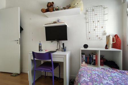 Casa de condomínio à venda com 319m², 4 quartos e 2 vagasQuarto 1