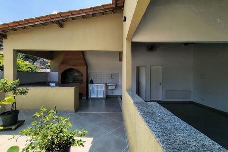 Casa de condomínio à venda com 319m², 4 quartos e 2 vagasTerraço