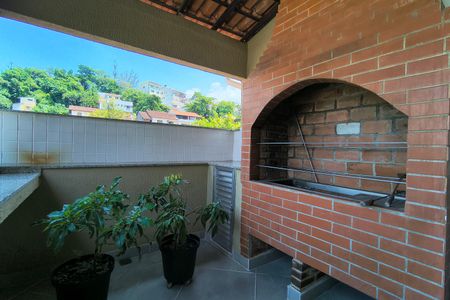 Casa de condomínio à venda com 319m², 4 quartos e 2 vagasChurrasqueira