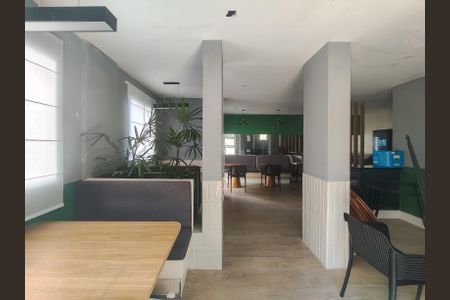 Apartamento para alugar com 52m², 2 quartos e sem vagaÁrea comum - Salão de festas