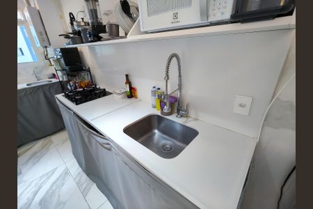 Apartamento para alugar com 52m², 2 quartos e sem vagaCozinha e Área de Serviço