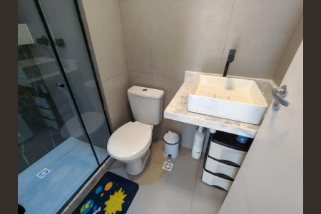 Apartamento para alugar com 52m², 2 quartos e sem vagaBanheiro Corredor