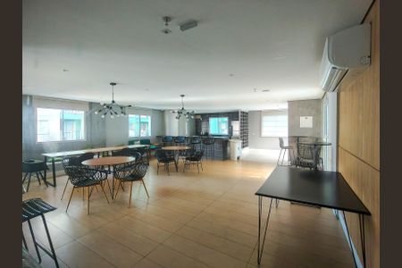 Apartamento para alugar com 52m², 2 quartos e sem vagaÁrea comum - Salão de festas