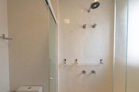 Apartamento para alugar com 90m², 1 quarto e 2 vagasBanheiro da Suíte 