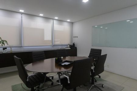 Apartamento para alugar com 90m², 1 quarto e 2 vagasSala de Reunião