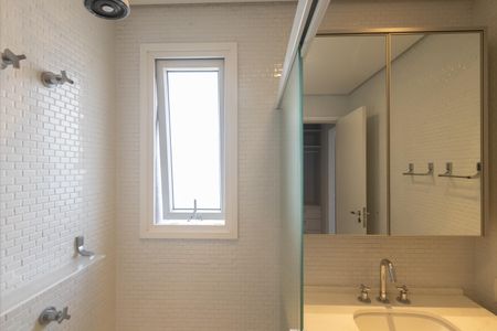 Apartamento para alugar com 90m², 1 quarto e 2 vagasBanheiro da Suíte 