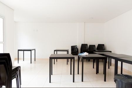 Apartamento para alugar com 52m², 2 quartos e 1 vagaÁrea comum - Salão de festas