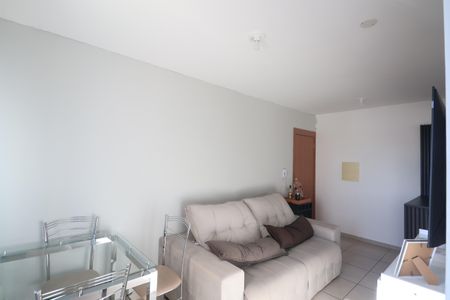 Sala de apartamento para alugar com 2 quartos, 51m² em Olaria, Canoas