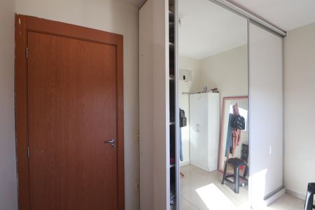 Quarto 2 de apartamento para alugar com 2 quartos, 51m² em Olaria, Canoas