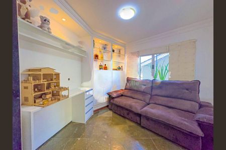 Casa à venda com 4 quartos, 330m² em Alphaville, Santana de Parnaíba