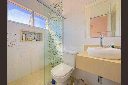 Casa à venda com 4 quartos, 330m² em Alphaville, Santana de Parnaíba