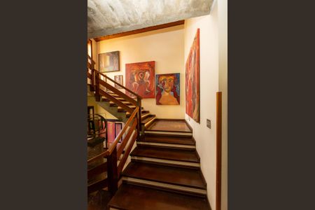 Casa de condomínio à venda com 502m², 6 quartos e 6 vagasCorredor