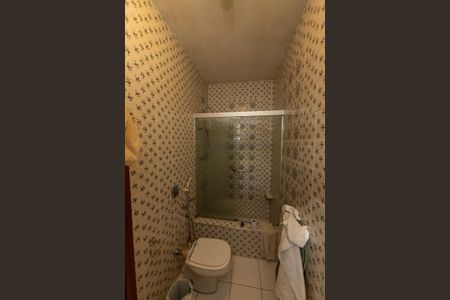 Casa de condomínio à venda com 502m², 6 quartos e 6 vagasBanheiro da Suíte 2