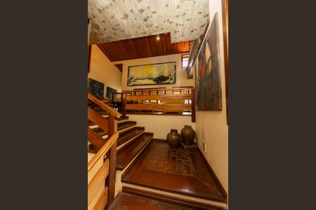 Casa de condomínio à venda com 502m², 6 quartos e 6 vagasCorredor