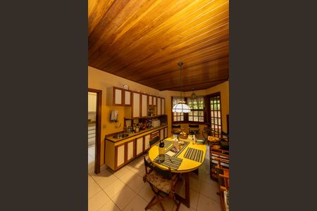 Casa de condomínio à venda com 502m², 6 quartos e 6 vagasCozinha