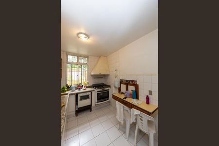 Casa de condomínio à venda com 502m², 6 quartos e 6 vagasCozinha