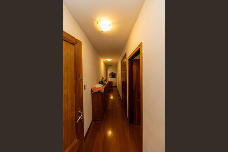 Casa de condomínio à venda com 502m², 6 quartos e 6 vagasCorredor das Suites