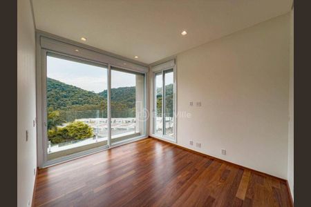 Casa à venda com 625m², 4 quartos e 4 vagas