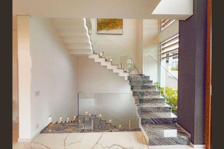 Casa à venda com 625m², 4 quartos e 4 vagas