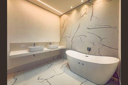 Casa à venda com 625m², 4 quartos e 4 vagas