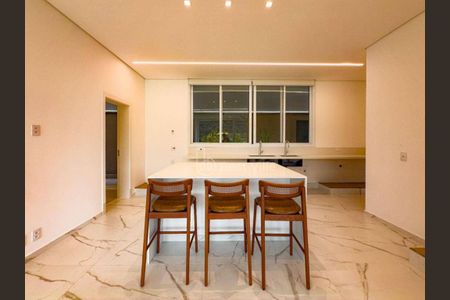 Casa à venda com 4 quartos, 625m² em Tamboré, Santana de Parnaíba