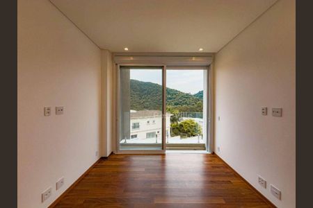 Casa à venda com 625m², 4 quartos e 4 vagas