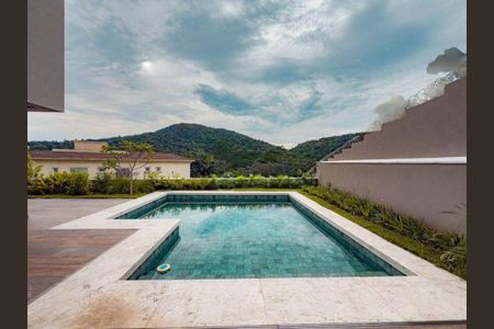 Casa à venda com 625m², 4 quartos e 4 vagas