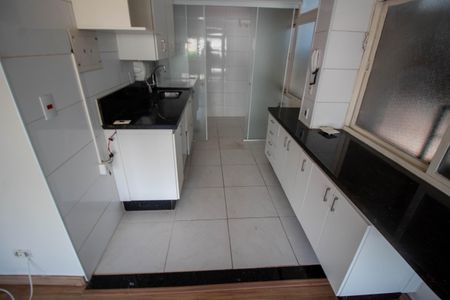 Apartamento para alugar com 79m², 2 quartos e 1 vagaCOZINHA