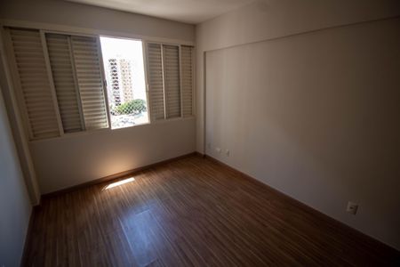 Apartamento para alugar com 79m², 2 quartos e 1 vagaQUARTO 2